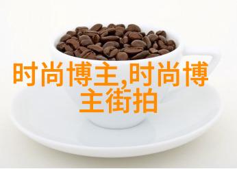 44岁林志玲真会穿一袭黑色开叉吊带裙走红毯惊艳