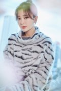 秦岚这什么身材啊穿上皮裤秒变少女