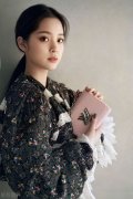 欧阳娜娜真会穿随意一件外套就能穿