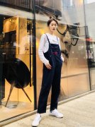 4月时尚街拍简单穿搭出潮流效果