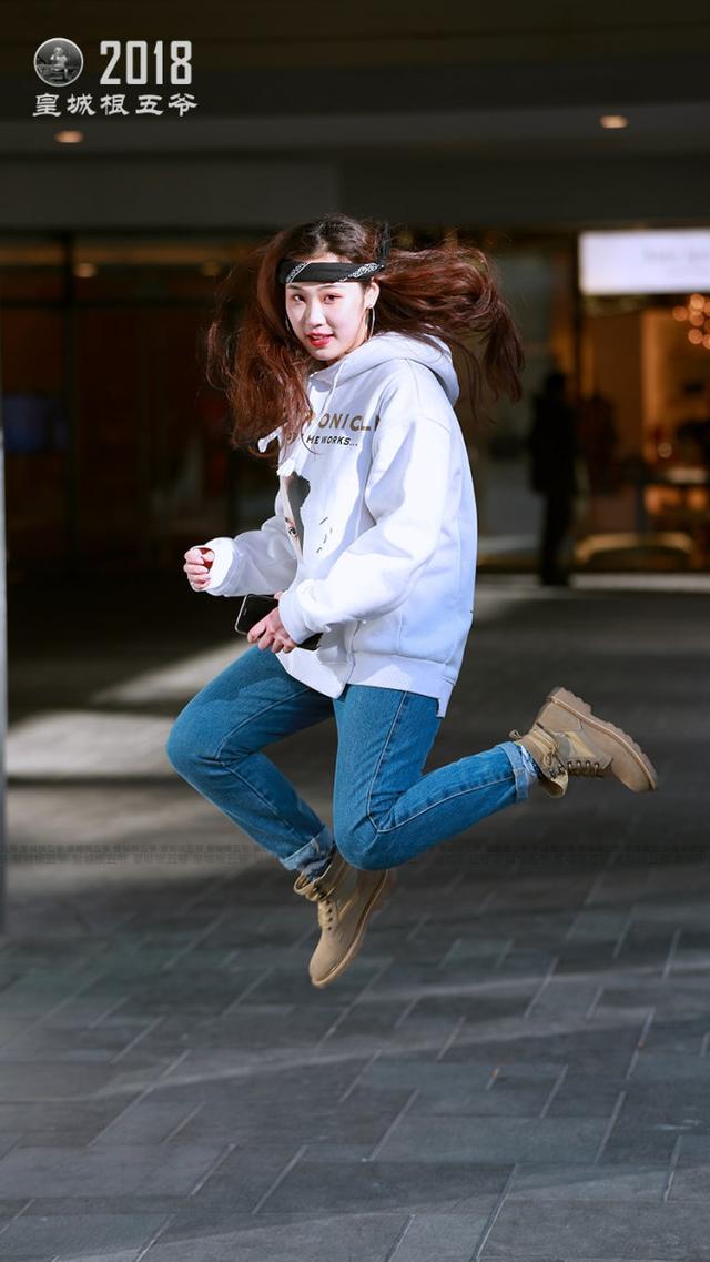 街拍搭配时尚女装_时尚搭配街拍_街拍搭配图/