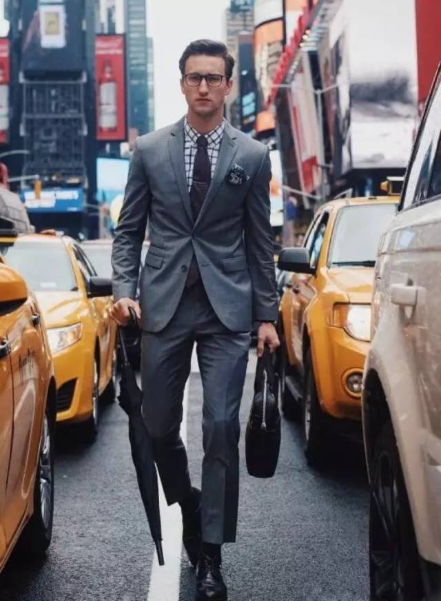 时尚博主街拍_穿搭博主街拍_时尚博主街拍最近/