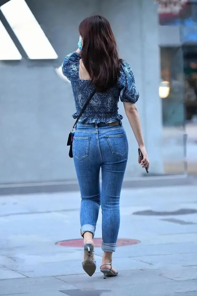 上海街拍时尚搭配_街拍时尚搭配_时尚搭配街拍/