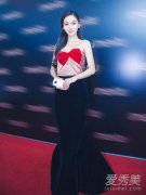 Angelababy近期着装盘点 少女感十足