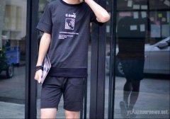 来收集一下2019最时尚街拍供大家参考