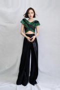 上短下长搭配王珞丹绝对是认真的简