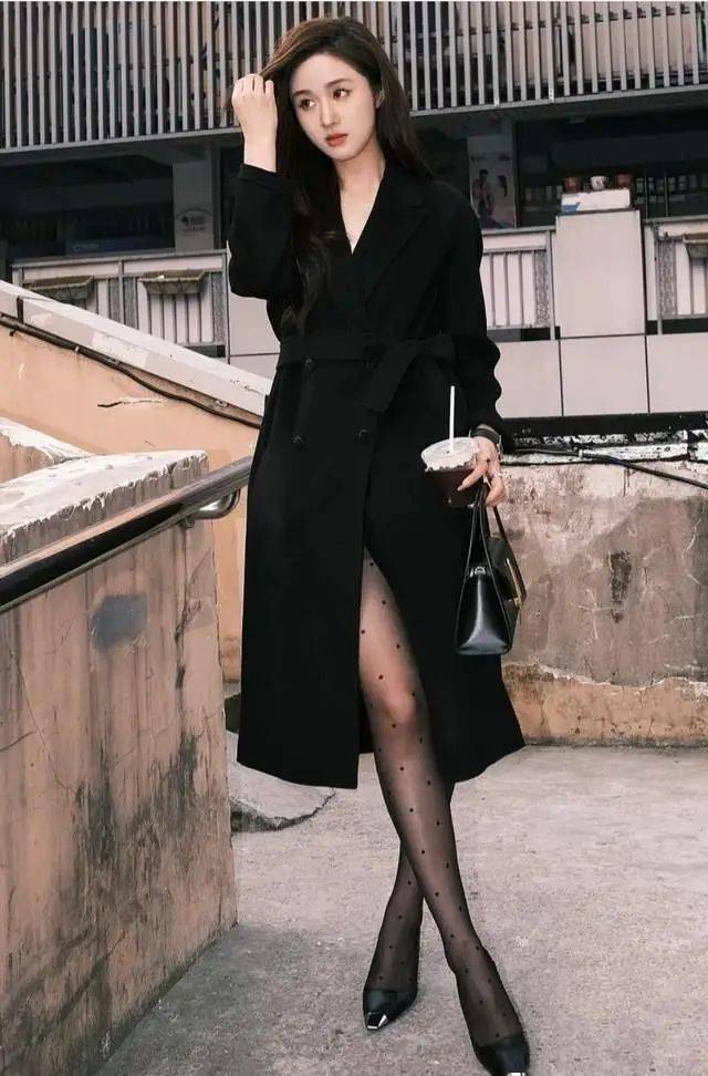 周迅街拍穿搭图片裙子_欧美达人街拍穿搭示范_明星穿搭街拍/