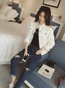帅气随性牛仔元素穿搭做个酷女孩