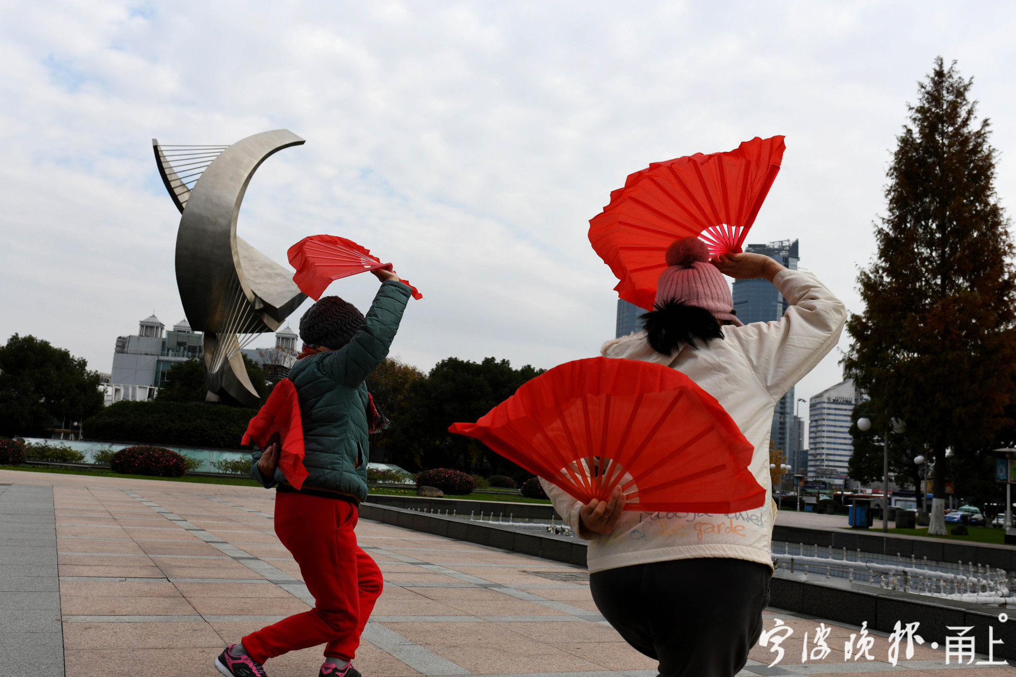 2020年12月17日9点31分，中山广场.JPG/