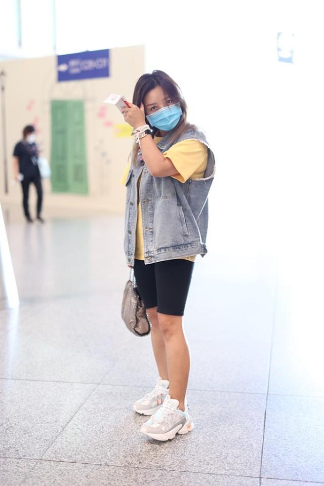 街拍搭配时尚女装_时尚搭配街拍_街拍搭配图/
