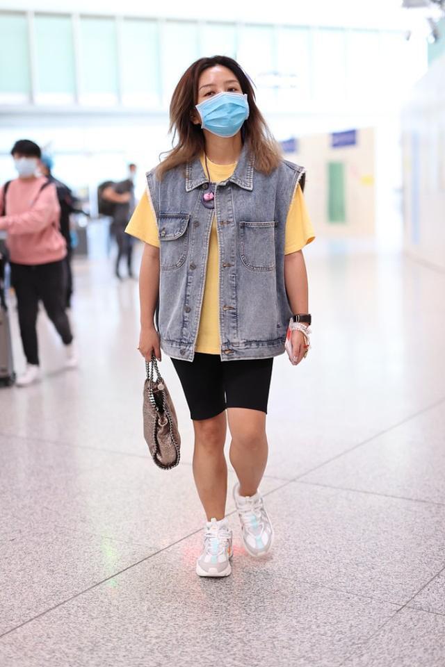 街拍搭配时尚女装_时尚搭配街拍_街拍搭配图/