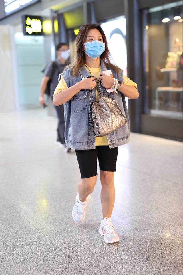 时尚搭配街拍_街拍搭配时尚女装_街拍搭配图/