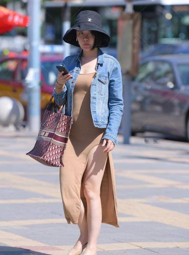 街拍搭配时尚女装_时尚搭配街拍_街拍时尚照片/