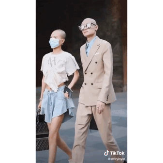 时尚搭配街拍_最新冬装时尚搭配街拍_冬装时尚搭配街拍组图/