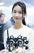 陈都灵粉敷太厚不自然脸和脖子两个