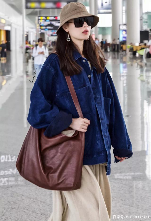 明星穿搭街拍_街拍明星夏季穿搭图片_明星街头穿搭/