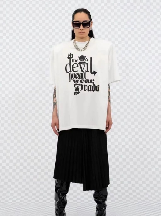 VETEMENTS Spring