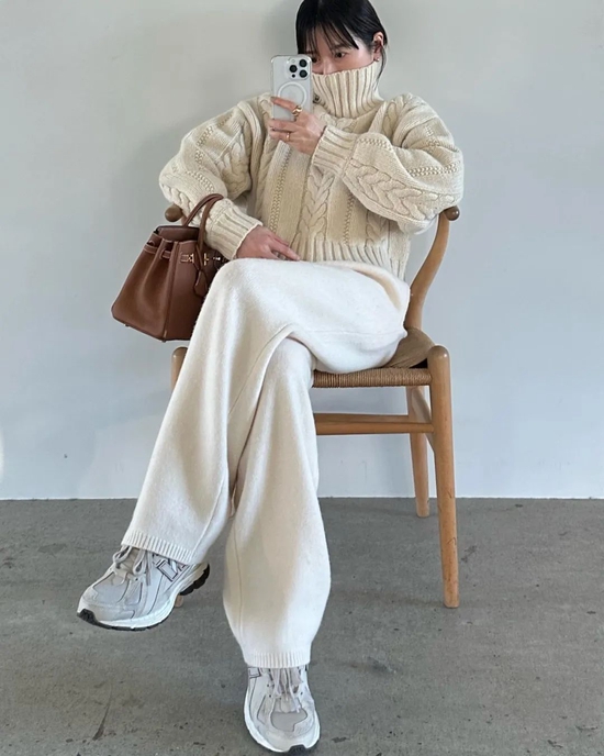 热门单职业传奇_热门单品街拍_单肩斜跨女包女星街拍/