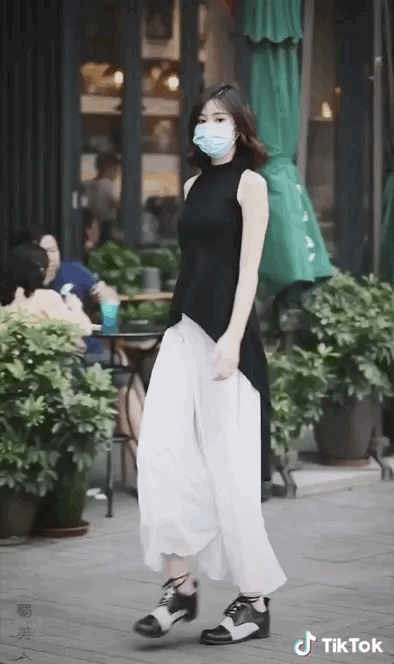 街拍时尚博主是谁_街拍时尚博主推荐_时尚博主街拍/
