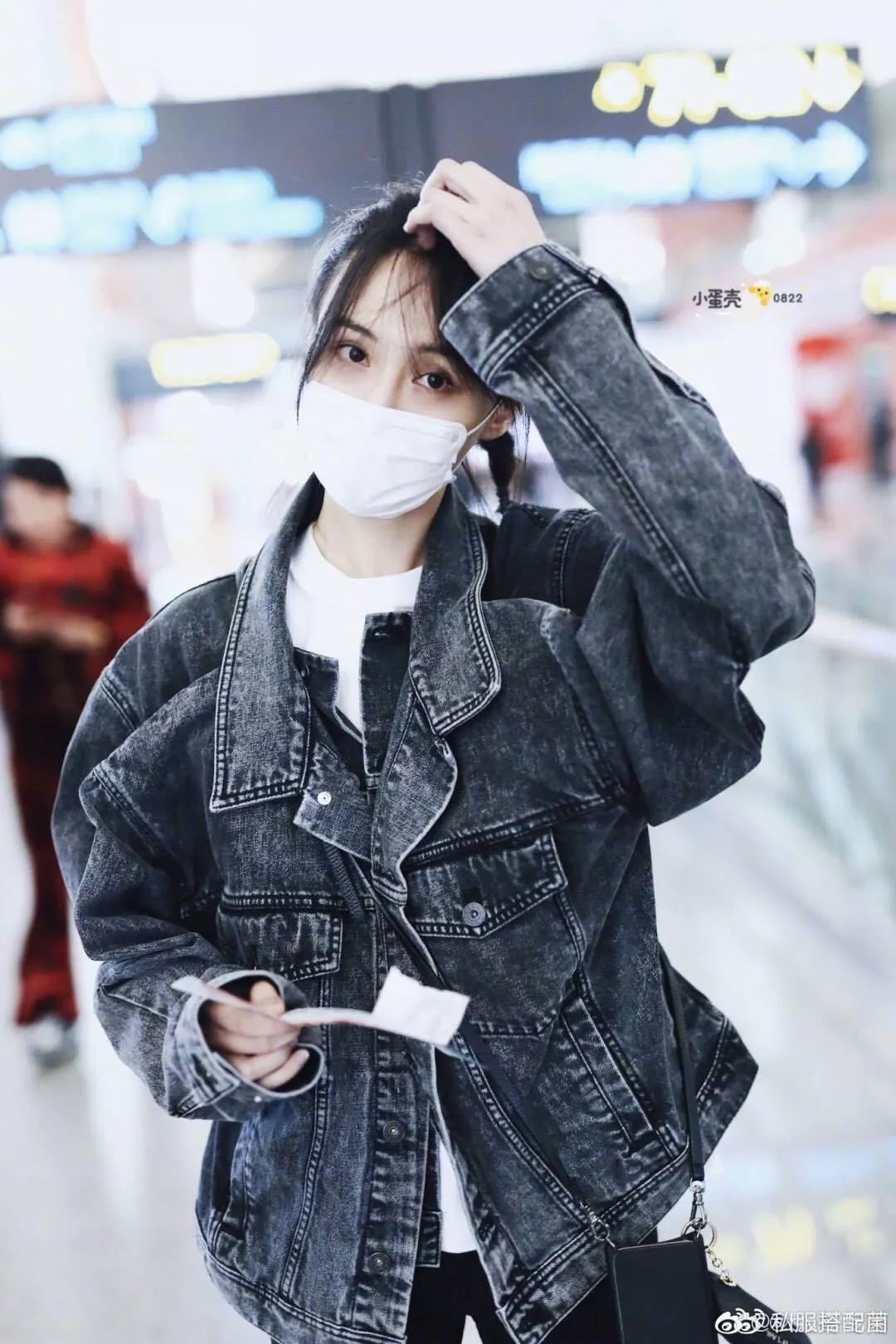 周迅街拍穿搭图片_街拍美女穿搭_明星穿搭街拍/