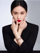 艾斐诗EMPHASIS开启多面魅力假日感受明