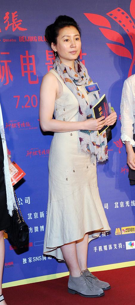 时尚搭配街拍_街拍搭配图_街拍搭配时尚女装