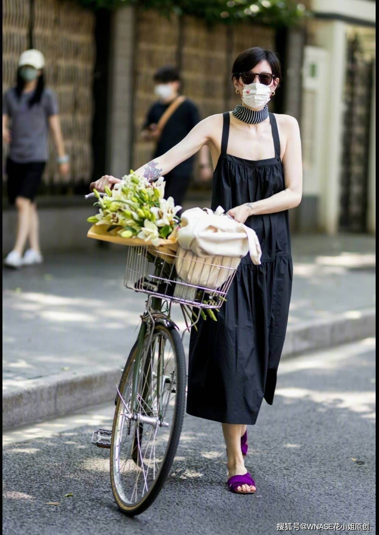 穿搭博主街拍_时尚博主街拍最近_时尚博主街拍