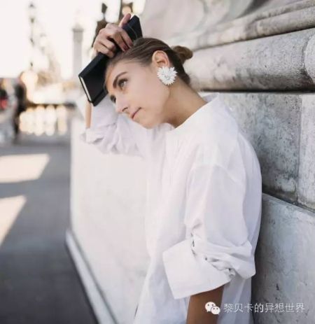 街拍搭配图_街拍搭配时尚的衣服_时尚搭配街拍