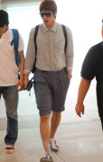 东方神起郑允浩金在中朴有天 领衔韩星街拍时尚