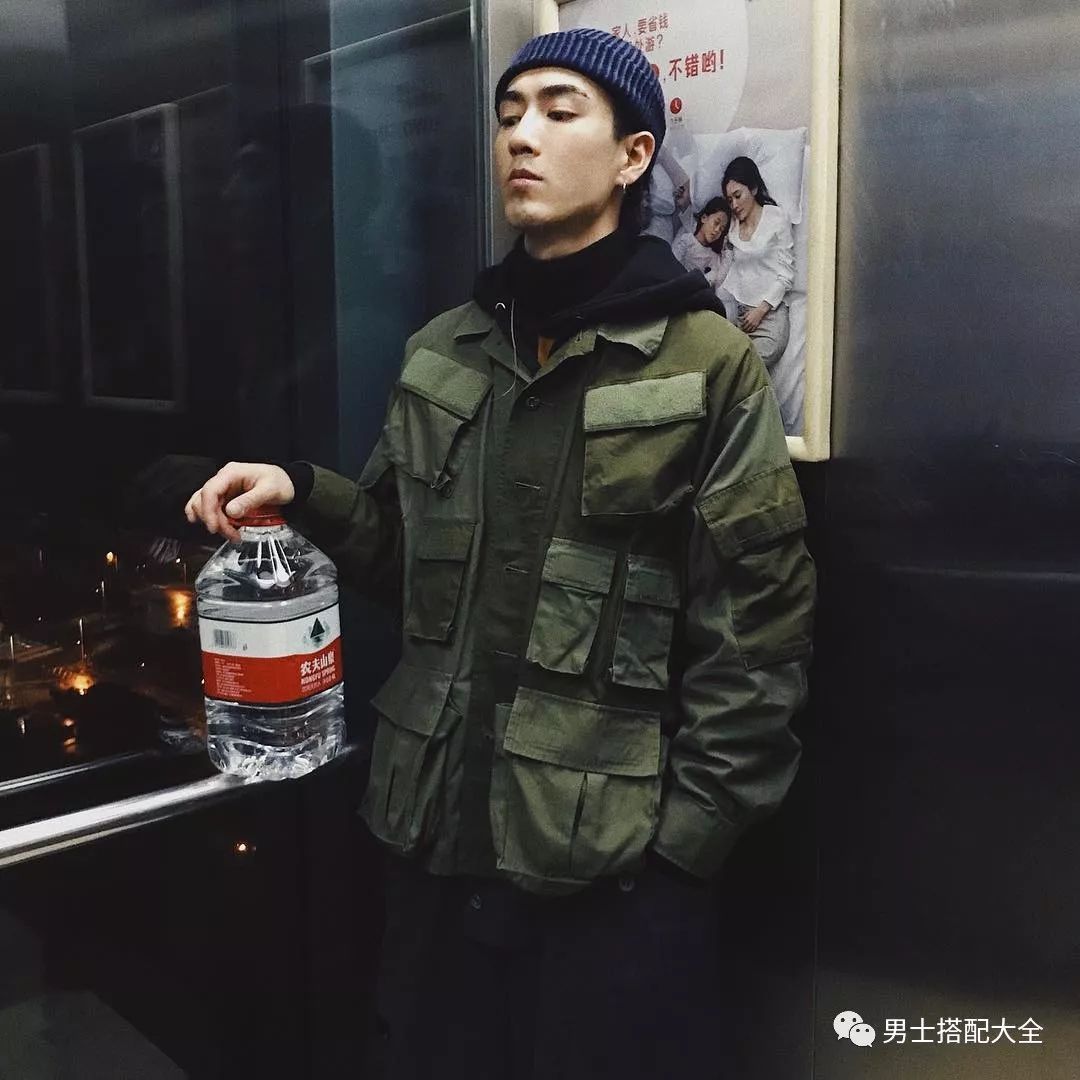 热门单品街拍_热门街拍品单怎么做_街拍价位