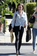 Lily Collins街拍 白雪公主颜值衣品都在