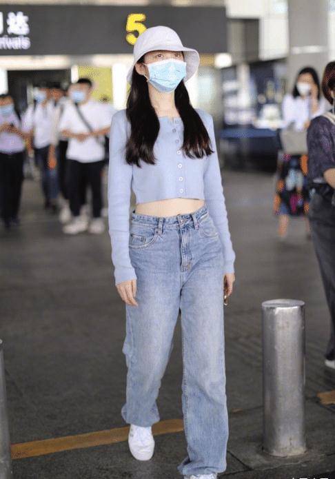 明星穿搭街拍_明星街头穿搭_明星时尚街拍