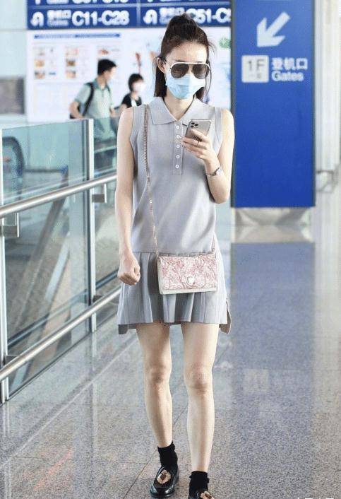 明星街头穿搭_明星时尚街拍_明星穿搭街拍