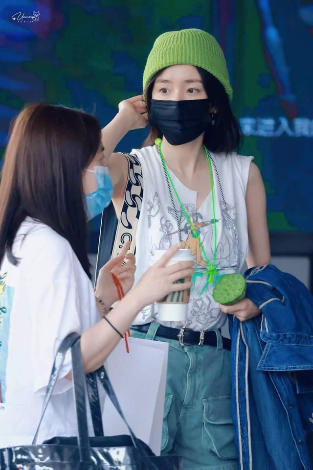 明星穿搭街拍_街拍穿搭传送门的微博_周迅街拍穿搭图片裙子