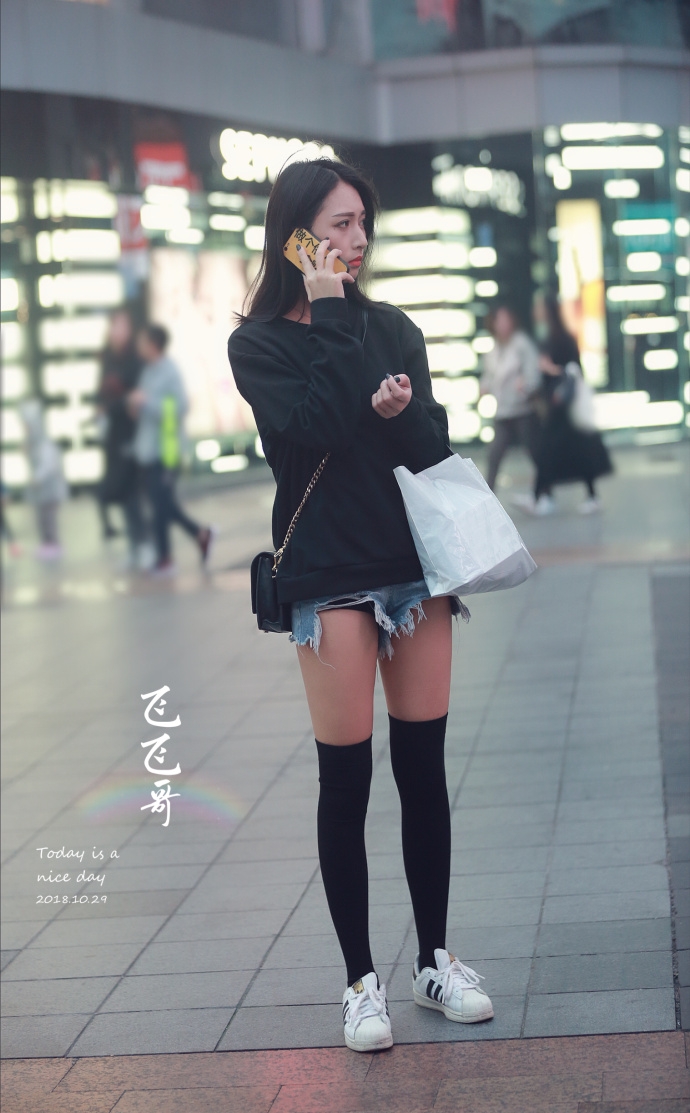 时尚搭配街拍_街拍搭配图_街拍搭配时尚图片