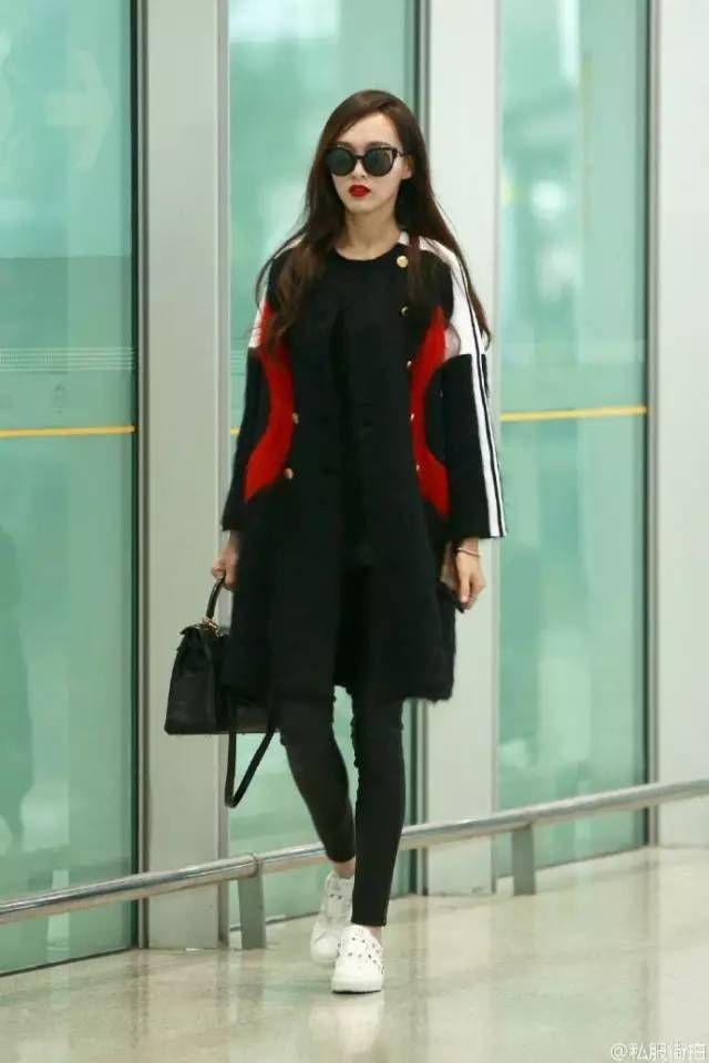 时尚搭配街拍_街拍搭配时尚女装_街拍搭配时尚图片