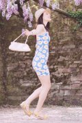 夏天帽子和裙子最配 看欧美街拍怎么