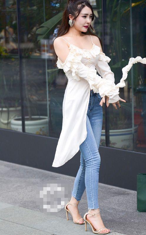 街拍搭配时尚的衣服_时尚搭配街拍_街拍时尚穿搭