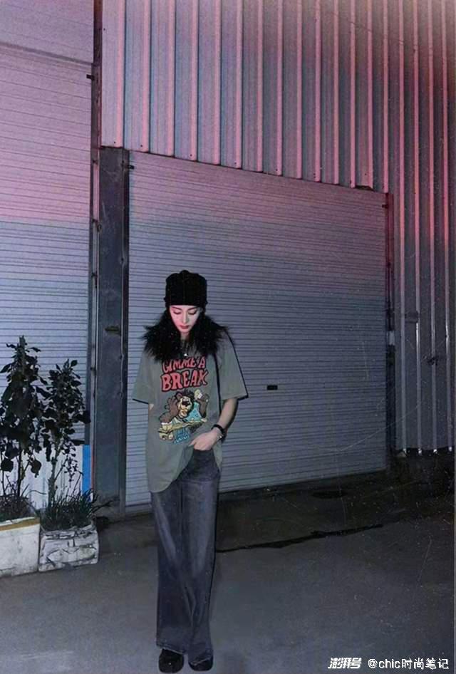 冬季明星街拍穿搭2018_明星穿搭街拍_欧美达人街拍穿搭示范