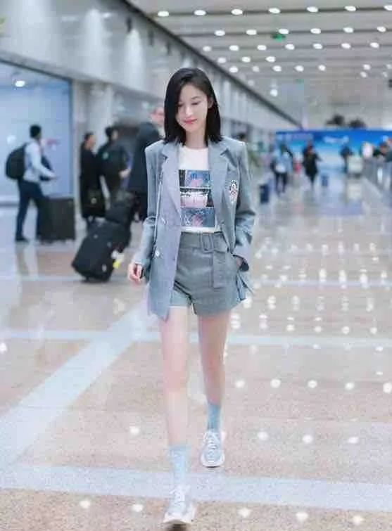 周迅街拍穿搭图片_明星穿搭街拍_街拍美女穿搭
