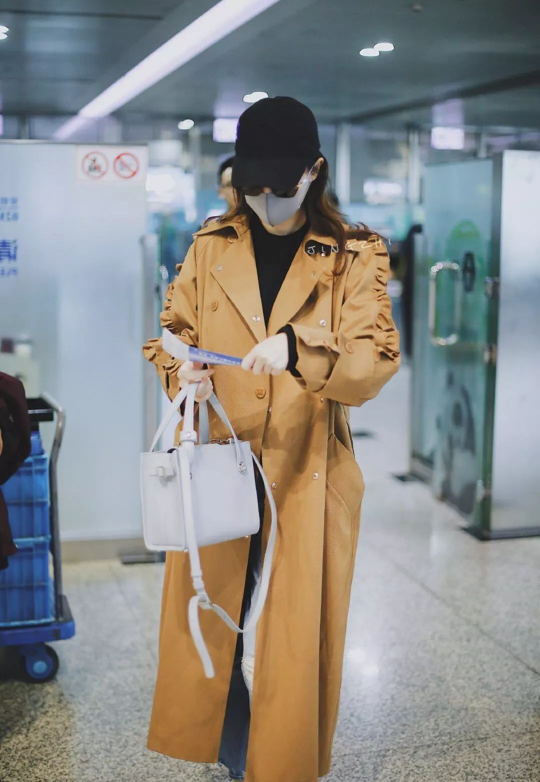 周迅街拍穿搭图片_明星穿搭街拍_街拍美女穿搭