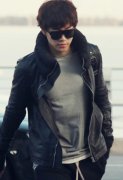 2PM少女时代时尚街头范 Tiffany金峻秀男