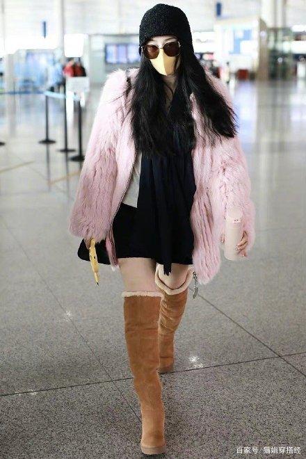 牛仔衣搭裙子明星街拍_欧美达人街拍穿搭示范_明星穿搭街拍