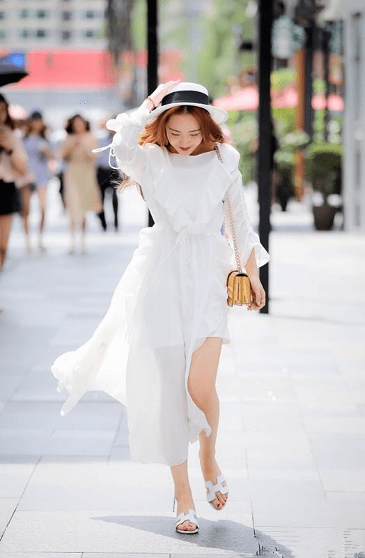 时尚搭配街拍_街拍搭配时尚的衣服_街拍搭配时尚女装