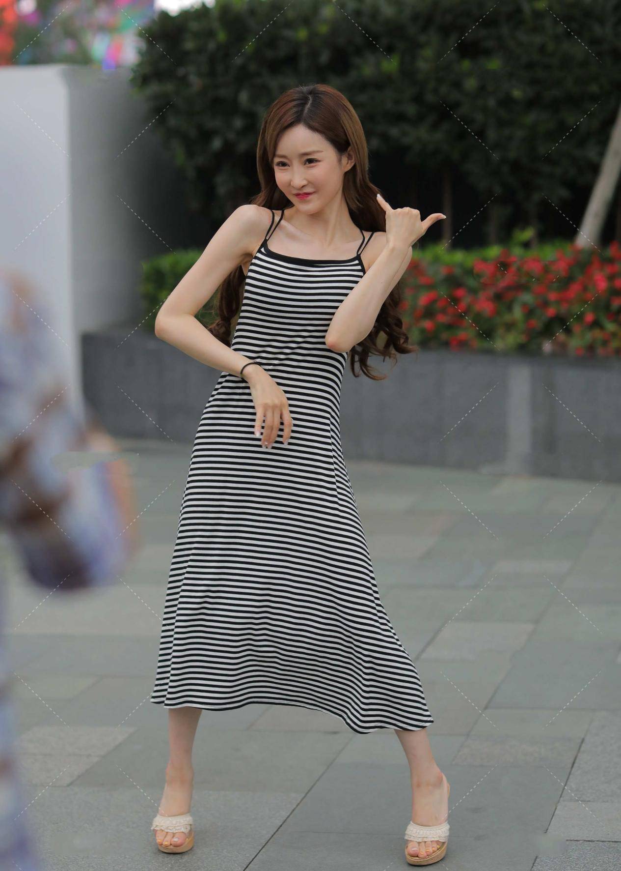 街拍搭配时尚图片_时尚搭配街拍_街拍搭配时尚女装