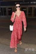米兰达长裙街拍 教你做夏日女神