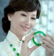 想要摆脱土气翡翠搭配的尴尬不妨学