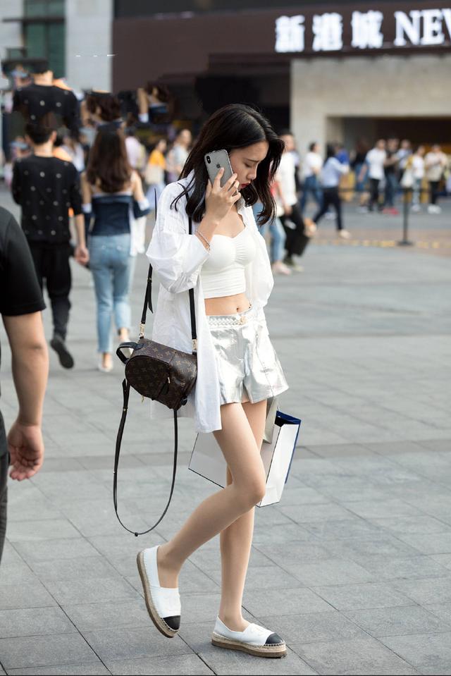街拍搭配时尚图片_时尚搭配街拍_街拍搭配图