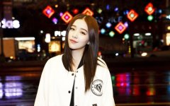 组图阚清子时尚街拍 化身冬日暖女笑