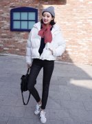 矮个女孩冬天穿搭示范 短外套显瘦又
